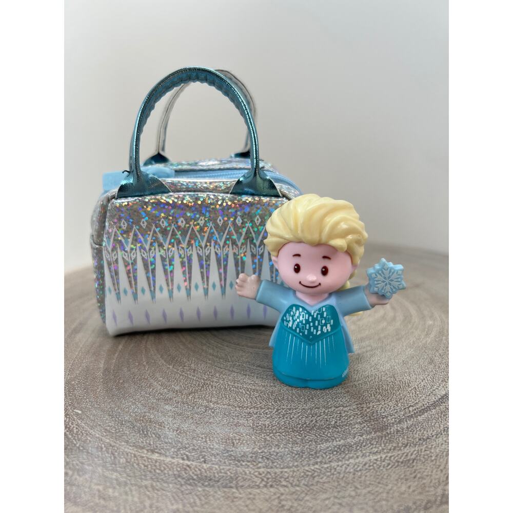 Fisher-Price Elsa Holding Snowflake 2021 Disney Frozen with Bag